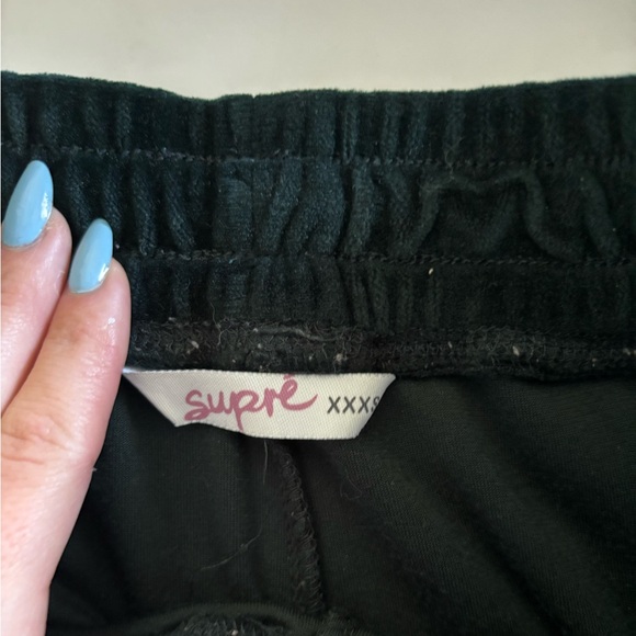 Emerald green velvet lounge shorts XXXS - Picture 3 of 3